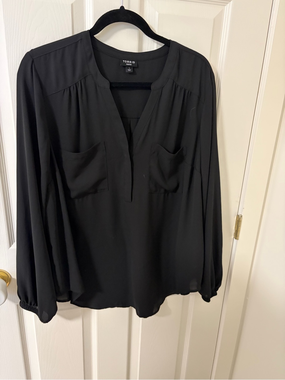 torrid Black Split V-Neck Long Sleeve Blouse with Pockets
